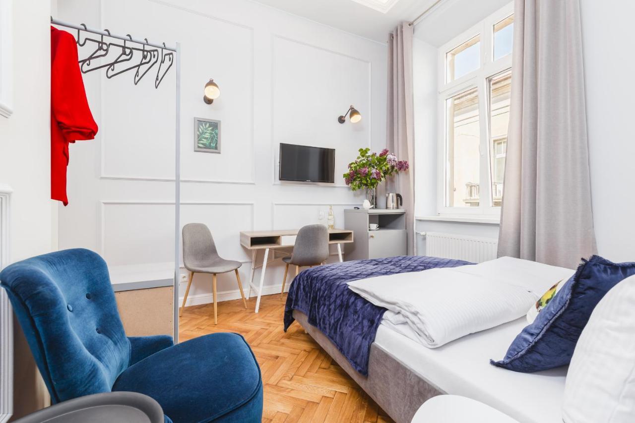 Traveler's Choice - Old Town - By Upstairs Apartment *