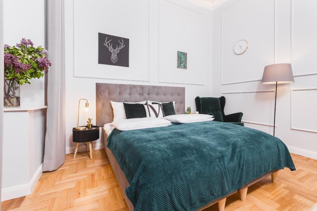 Traveler's Choice - Old Town - By Upstairs Apartment